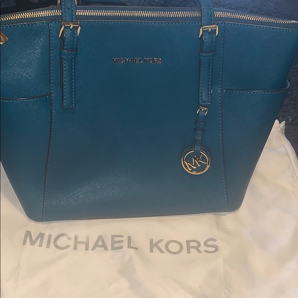Michael Kors Fall Green Bag - Picture 1 of 6